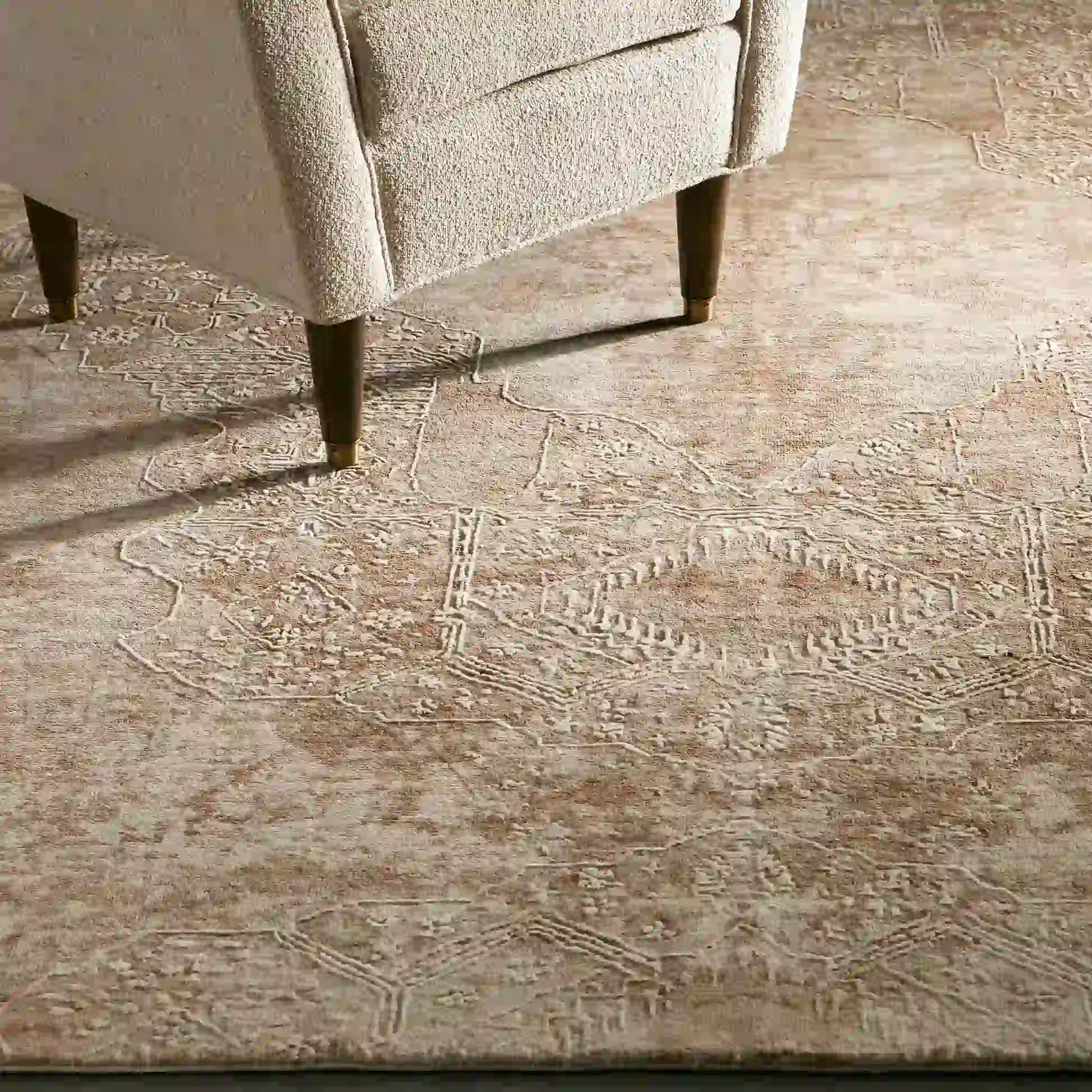 Lucira 6' x 9' Brown Hand Tufted Rug from Wool Yarns Carpet Vintage Distressed Relief Style