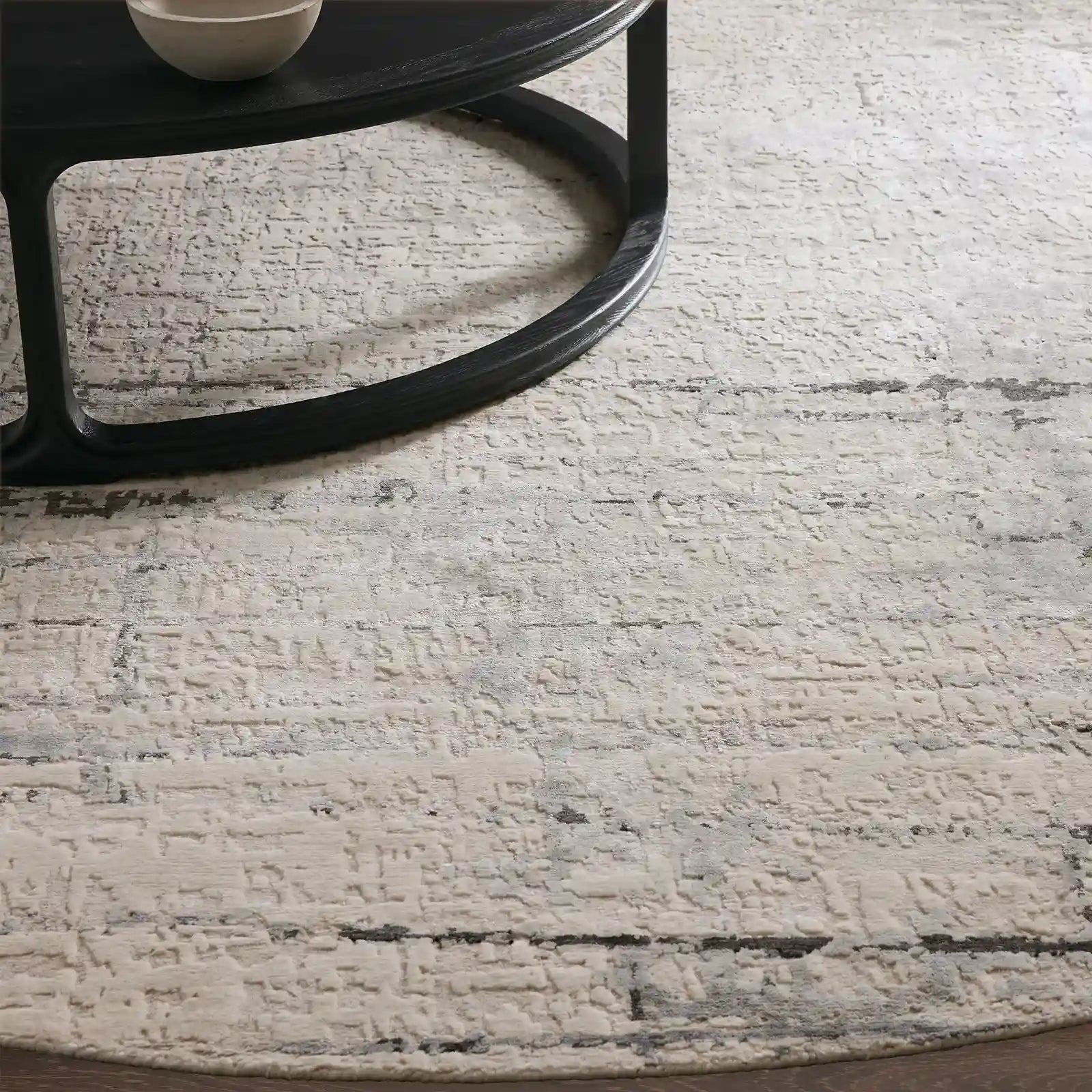 Wylla Round Rug Modern Abstract Textured Style Carpet A Soft & Comfortable Living Environment