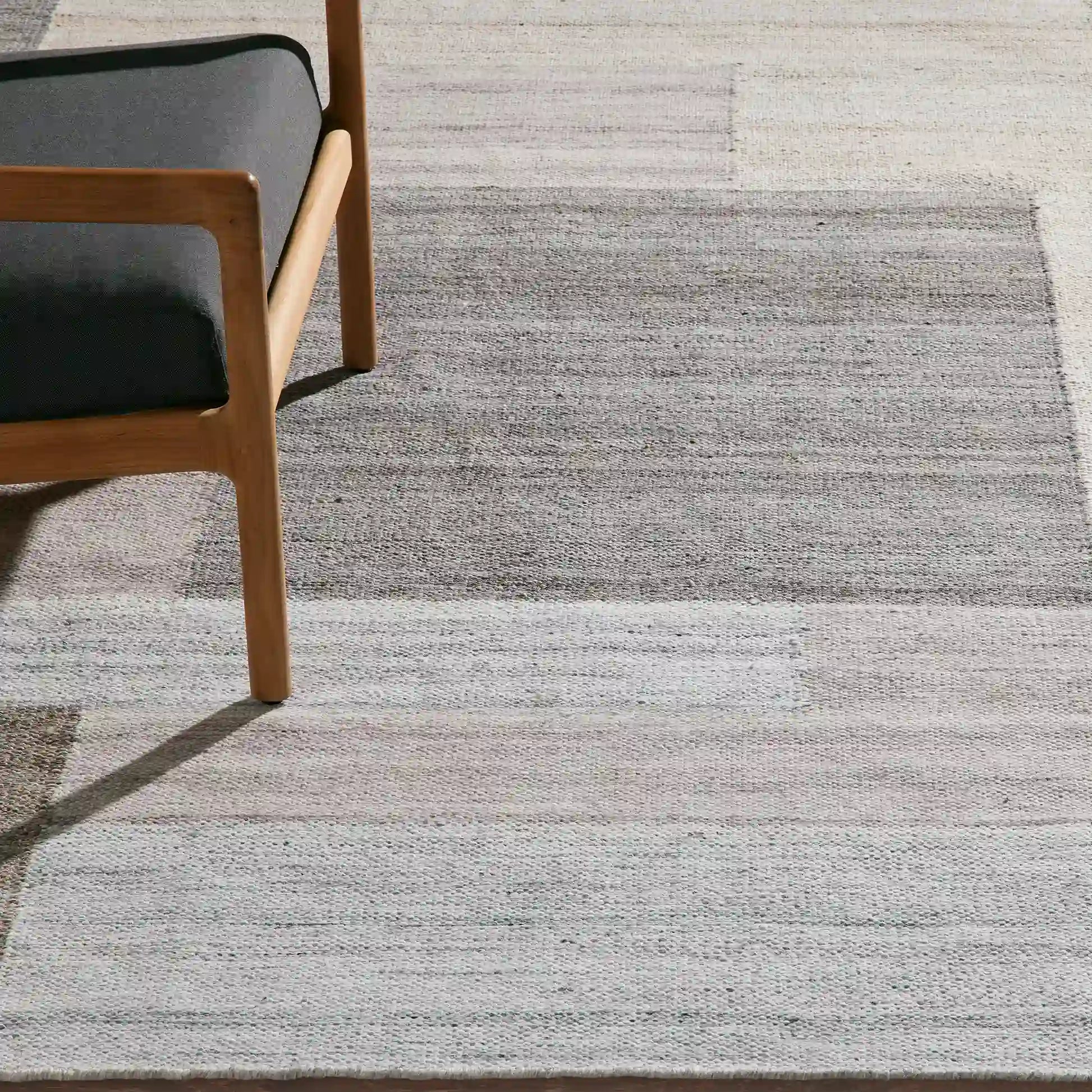 Akira Grey Performance Rug from 100% Polyester Yarns Carpet Modern Geometric Patchwork Style