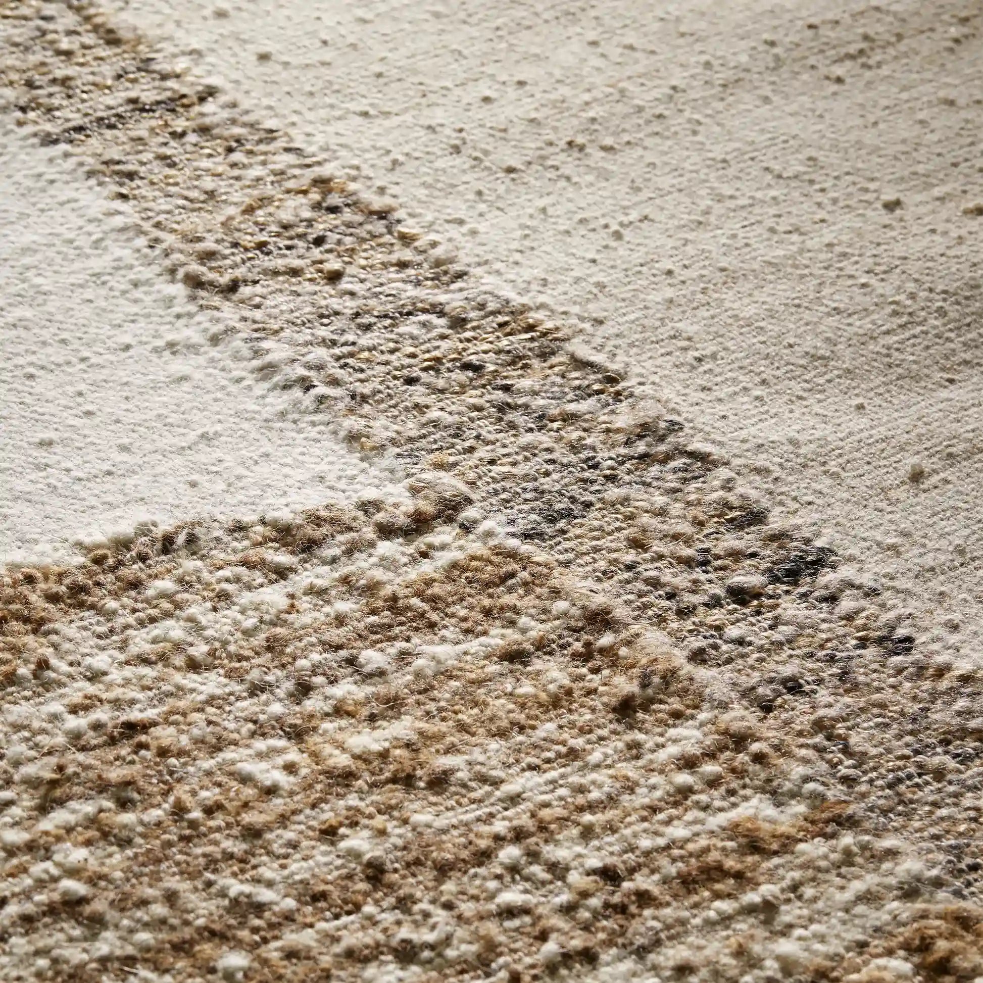 Briora Naturwollteppich Abstrakte Muster & Naturtöne Teppich Moderne Schlichtheit Bohème-Collage Strukturierter Stil