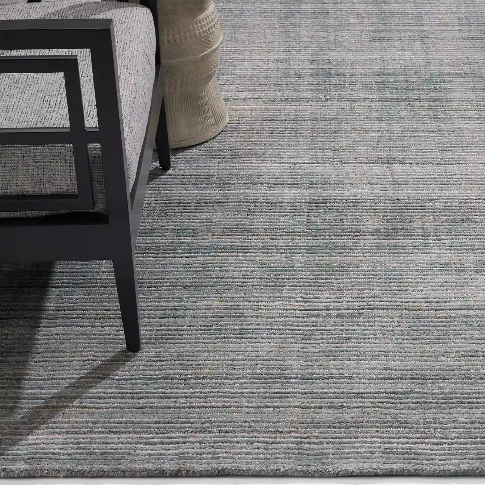 Orien Handgetufteter Performance-Teppich Einfacher, pflegeleichter und stilvoller Teppich Moderner, linear texturierter Performance-Stil