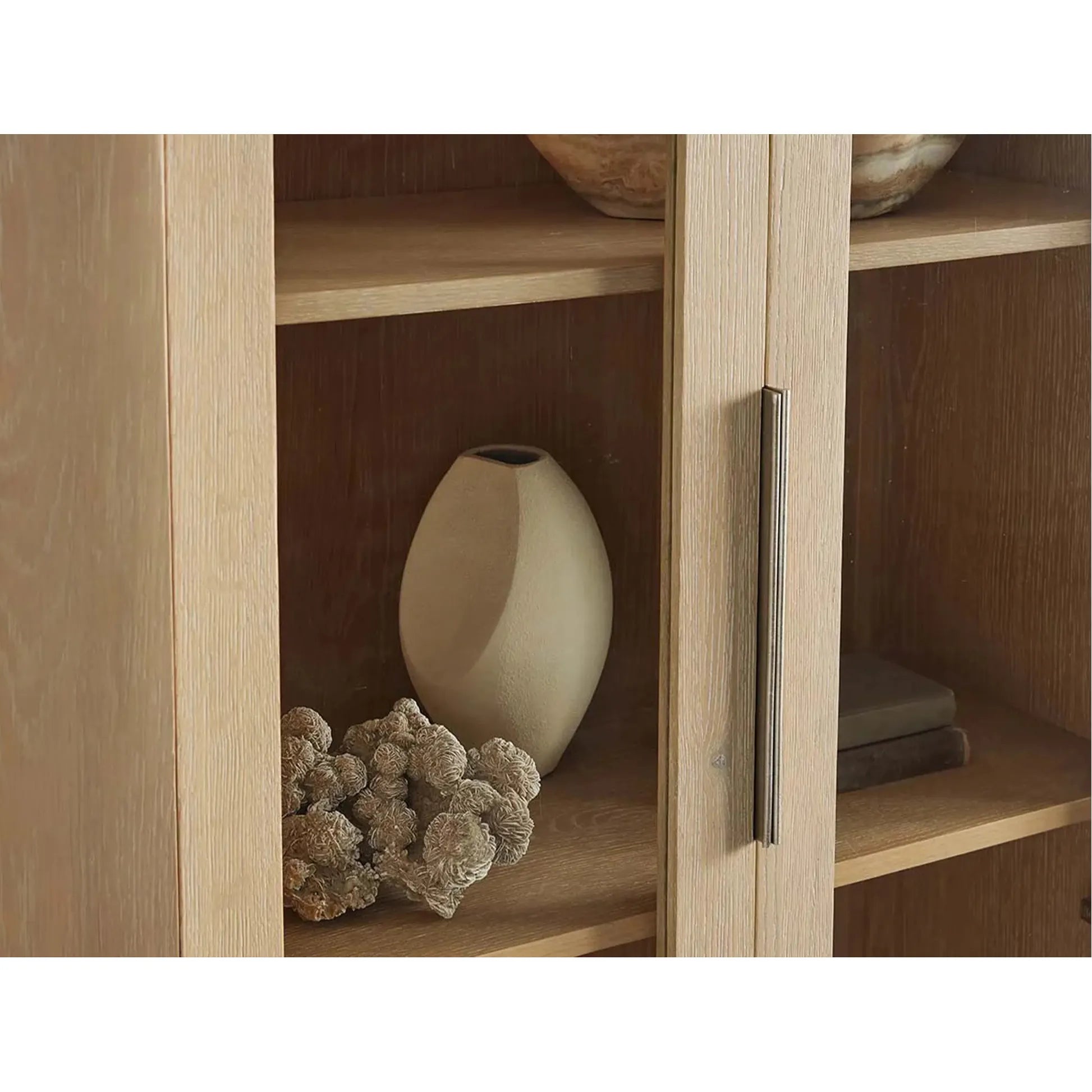 Vitrine haute Caden en noyer, meuble de rangement en bois, vitrine d'entrée, bibliothèque avec porte vitrée