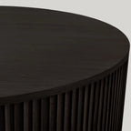 Finnley Round Oak Wood Coffee Table Modern Sofa Center Tea Table with Reeded Detailing