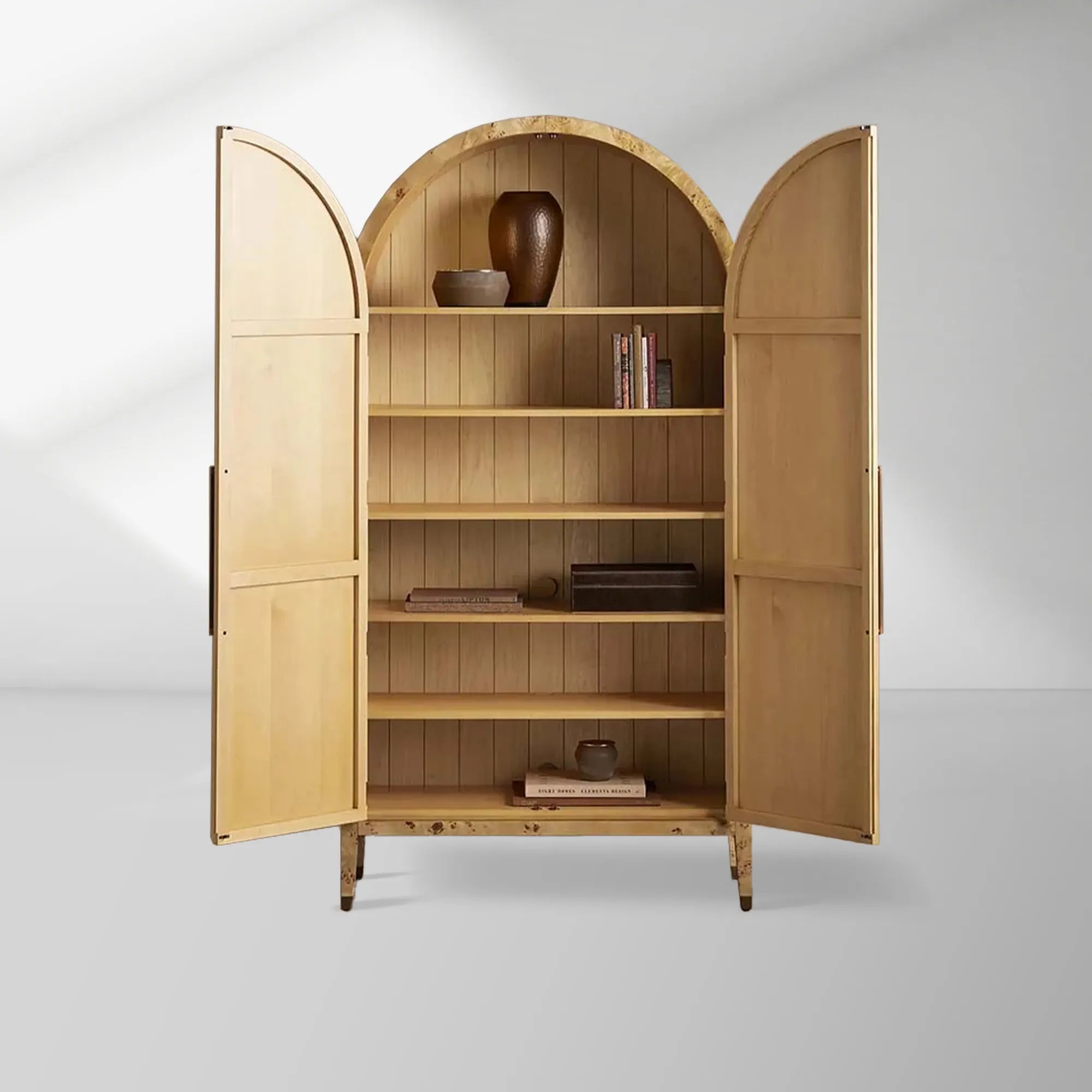 Armoire haute Hattie Burl pour salon, en bois naturel à grain de grain. 