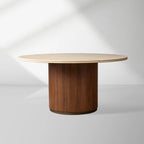 Table à manger ronde Caden avec plateau en pierre, en noyer ou en chêne avec piètement sculptural