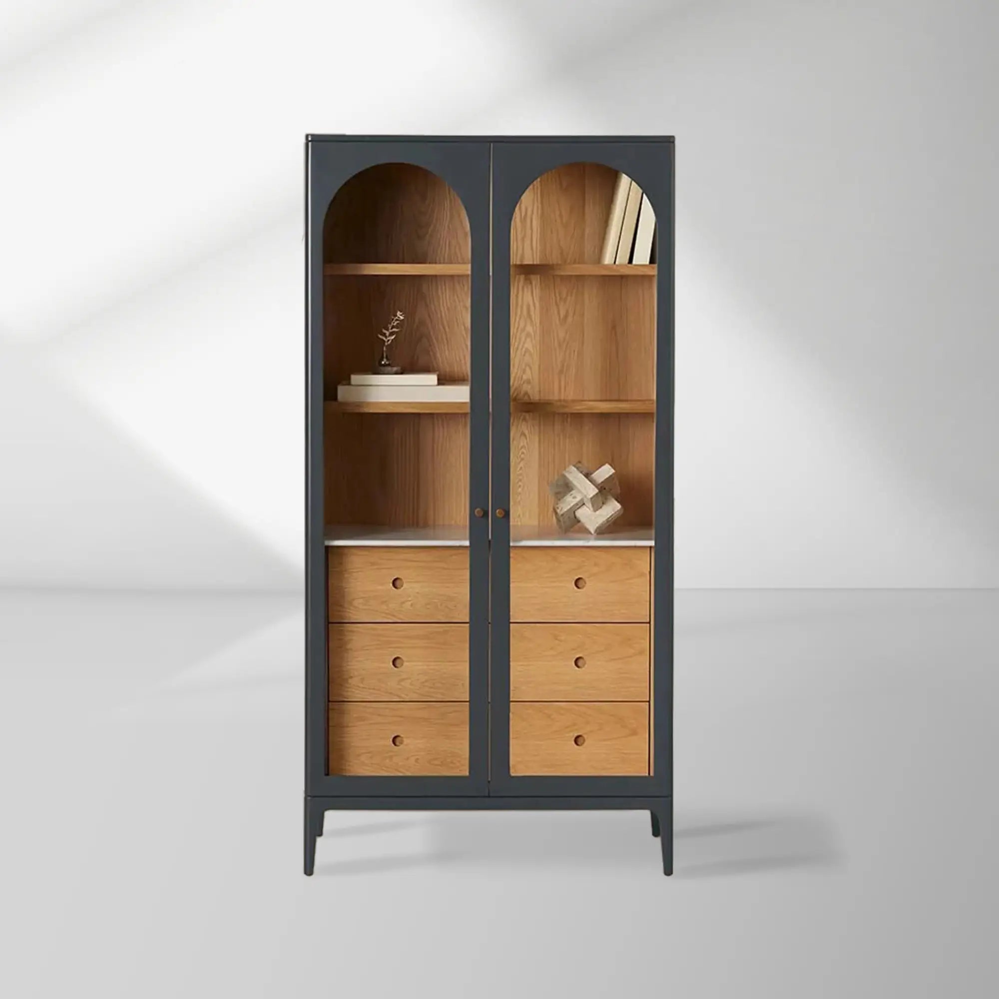 Linley Eichenholz-Hochvitrine mit Glastüren und Schubladen 
