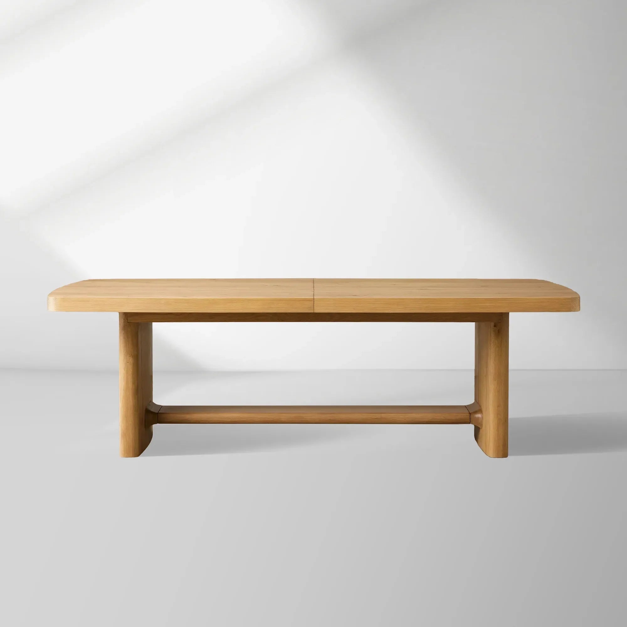 Redding Extending Dining Table with Solid Oak Wood & Two Self-Storing Leaves