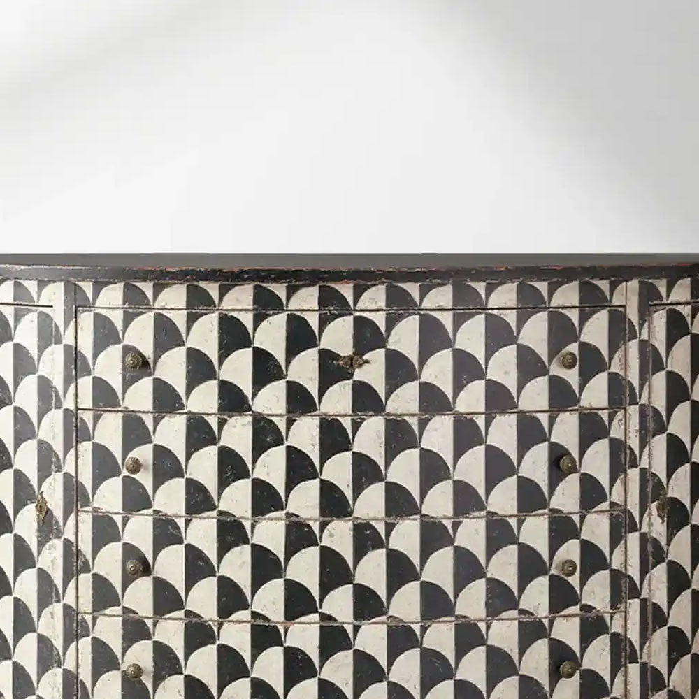 Andretta Pappelholz-Schrank/Sideboard im modernen Wohnstil mit schwarz-weißem geometrischem Muster