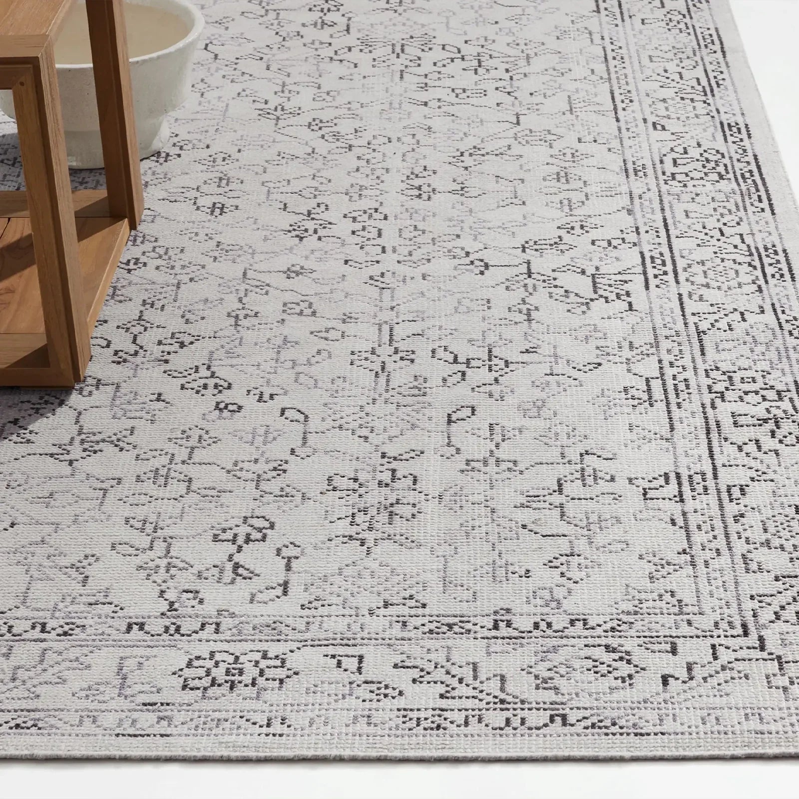 Flora Performance Rug Persian Style Floral Patterns Carpet