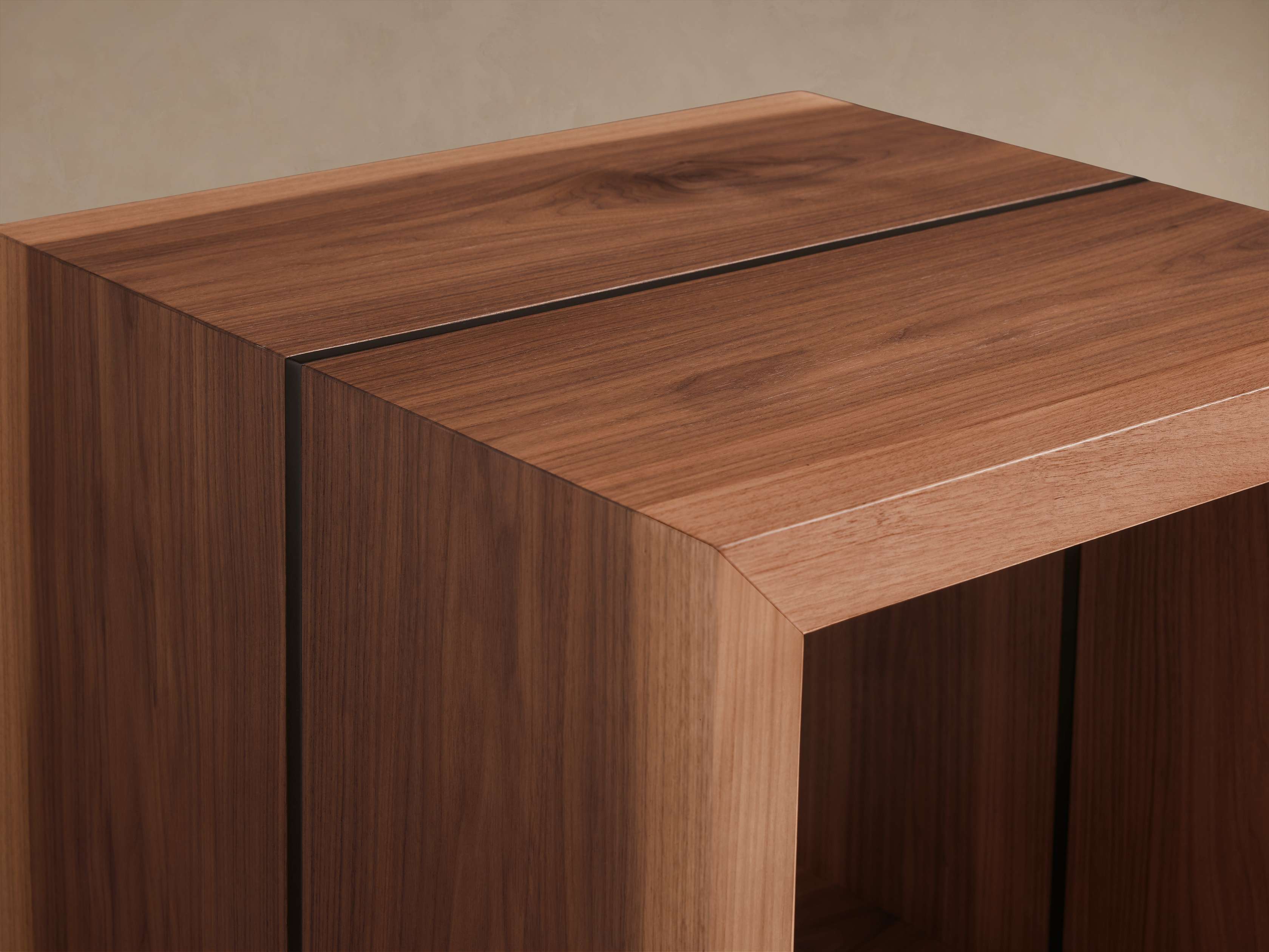 Table d'appoint carrée en bois massif Mihaela