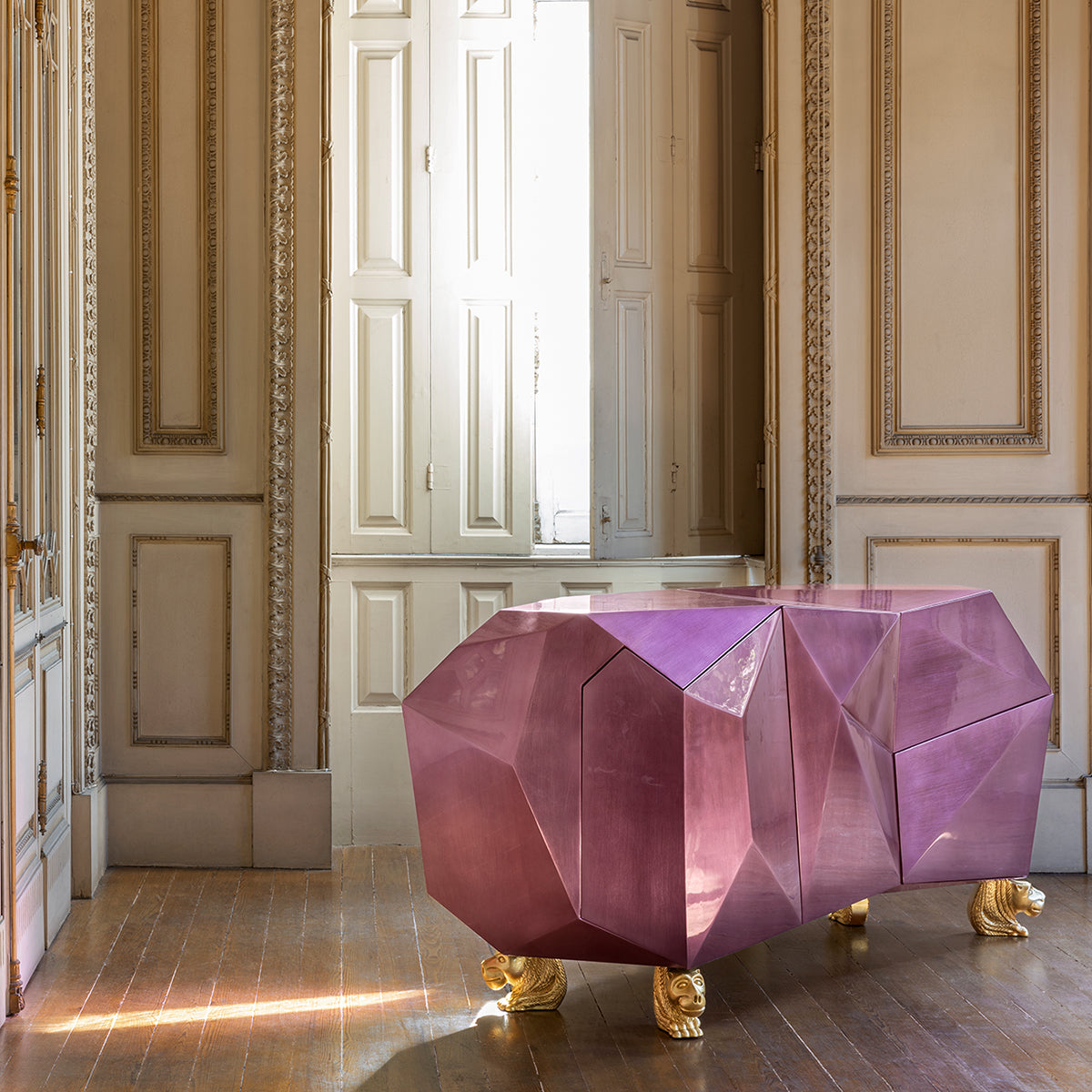 Luxury Diamond-Inspired Sideboard Cabinet with Black Gold Finish & Hidden Storage