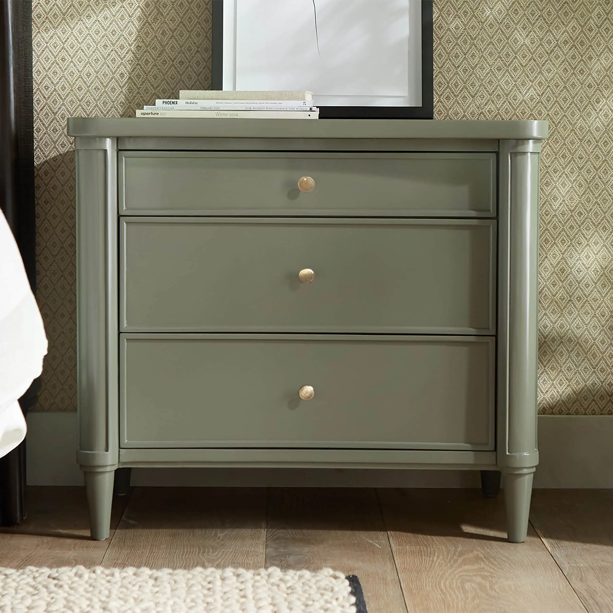 Table de chevet Henley avec tables de nuit en acajou massif, commode à 3 tiroirs et poignées en laiton