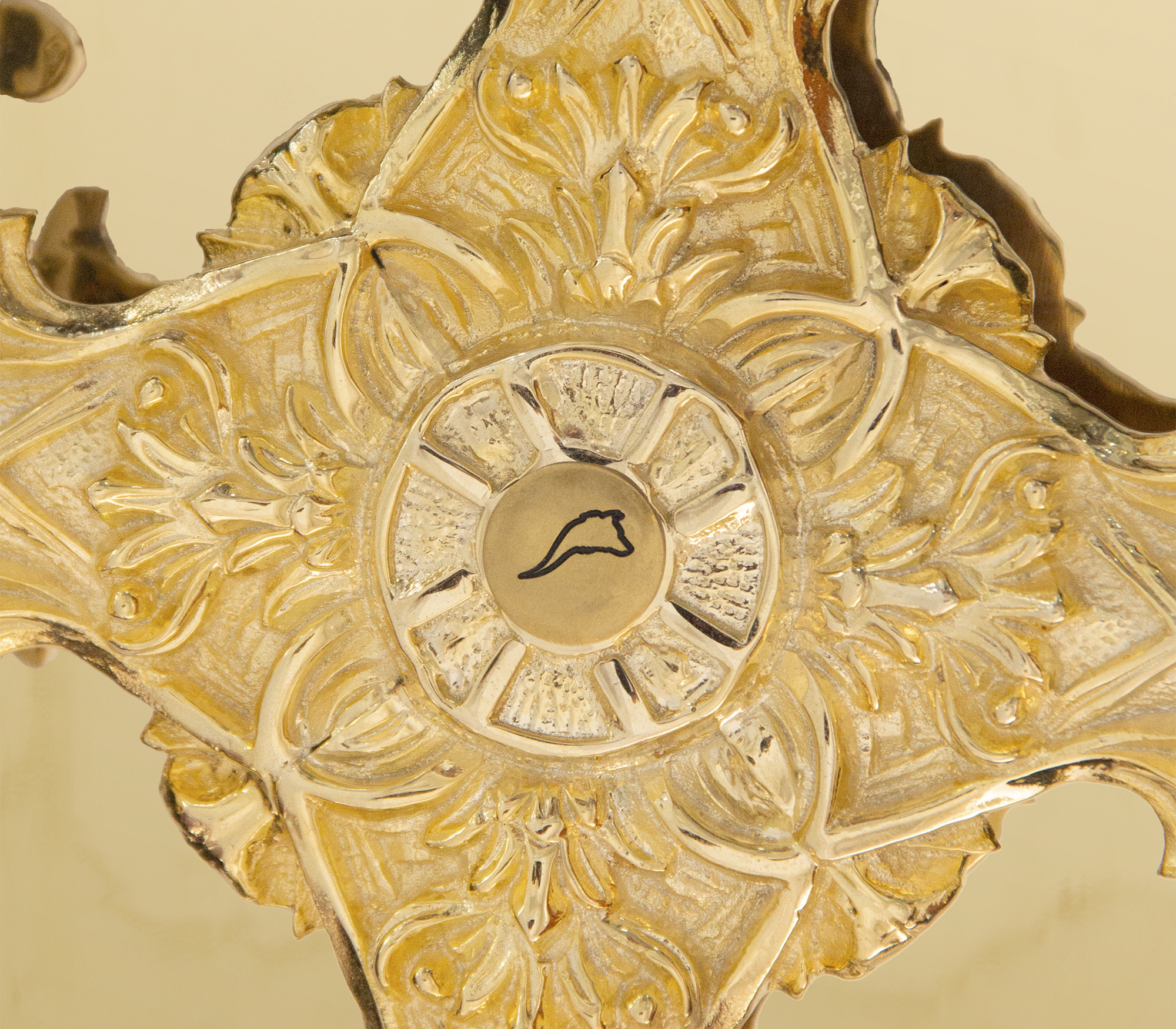 Luxury Knox Watch Winder Safe with Fort Knox-Inspired Armor Design & 8-Rotor Storage System