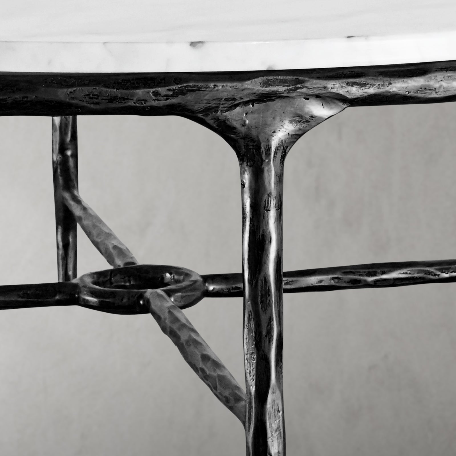 Thaddeus Metal Marble Round Coffee Table Hand-Forged Style O & X Living Sofa Center Tea Table
