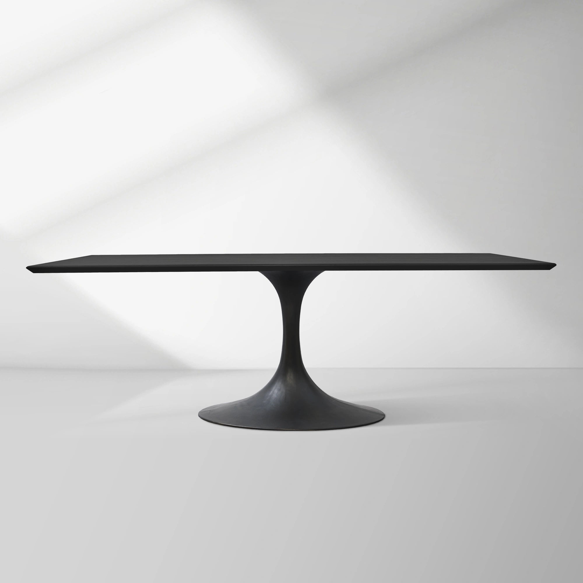 Aero Solid Wood Top Dining Table Tulip Rectangular Dining Table with Cast Steel Pedestal Base