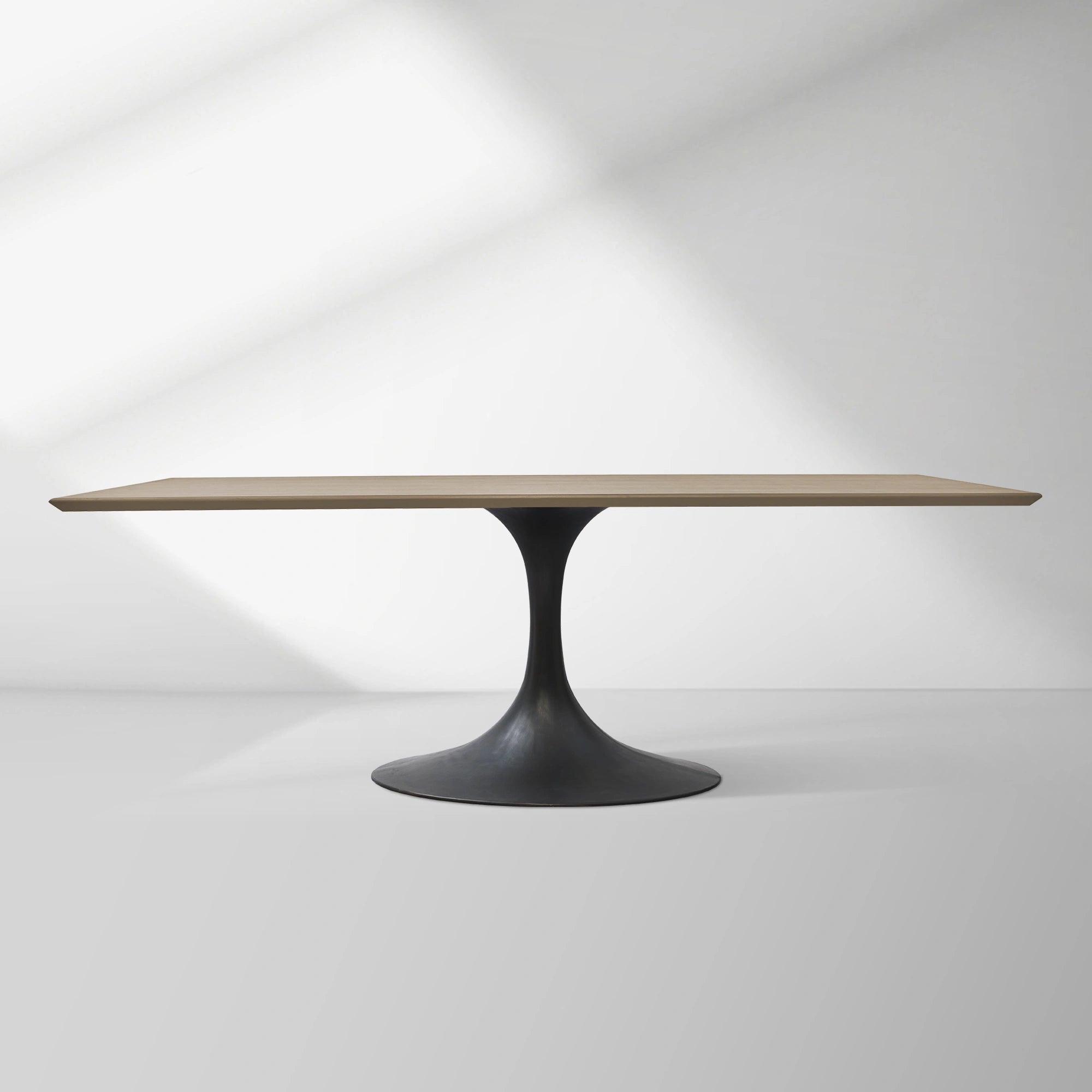Aero Solid Wood Top Dining Table Tulip Rectangular Dining Table with Cast Steel Pedestal Base