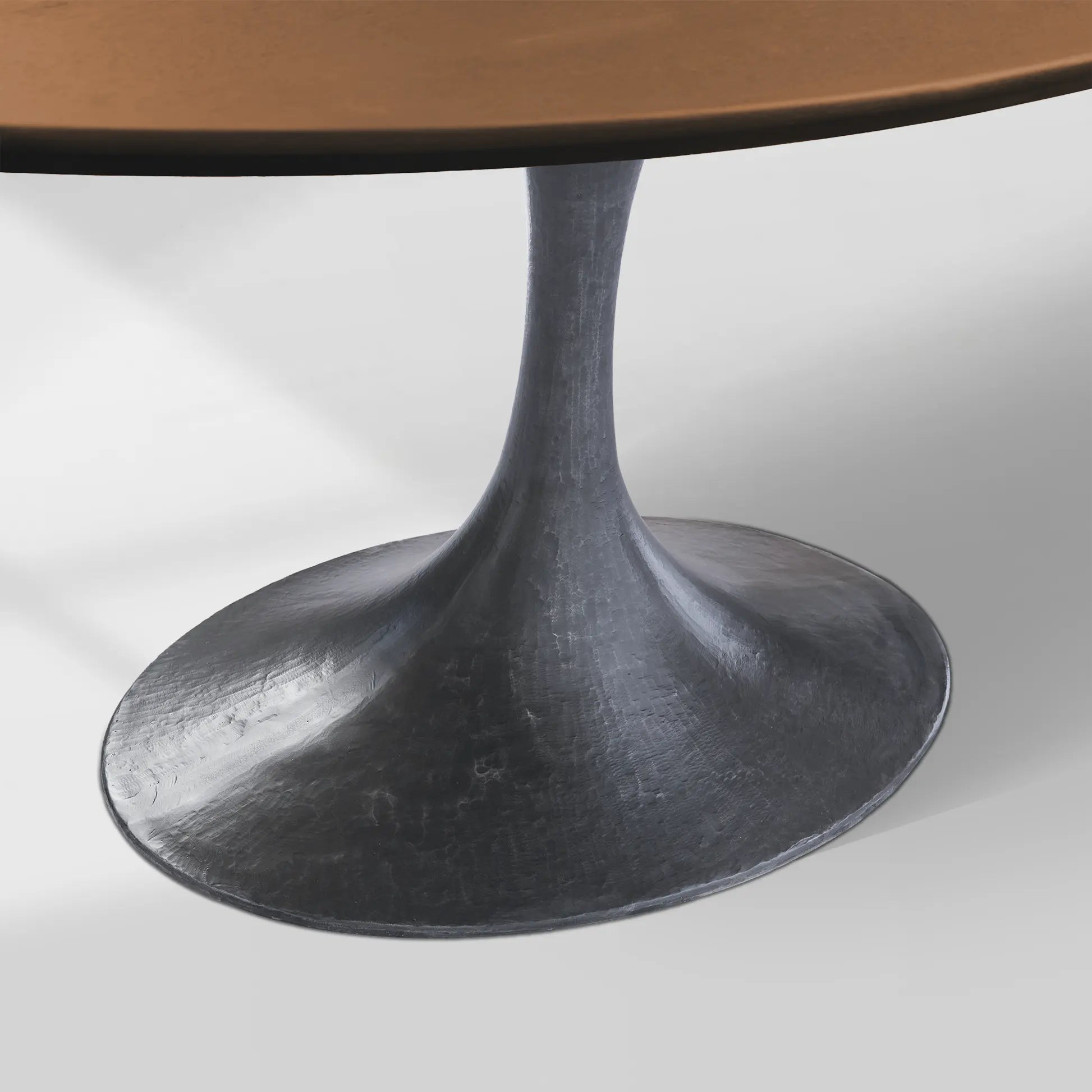 Aero Oval Solid Wood Dining Table Tulip Dining Table with Cast Steel Base