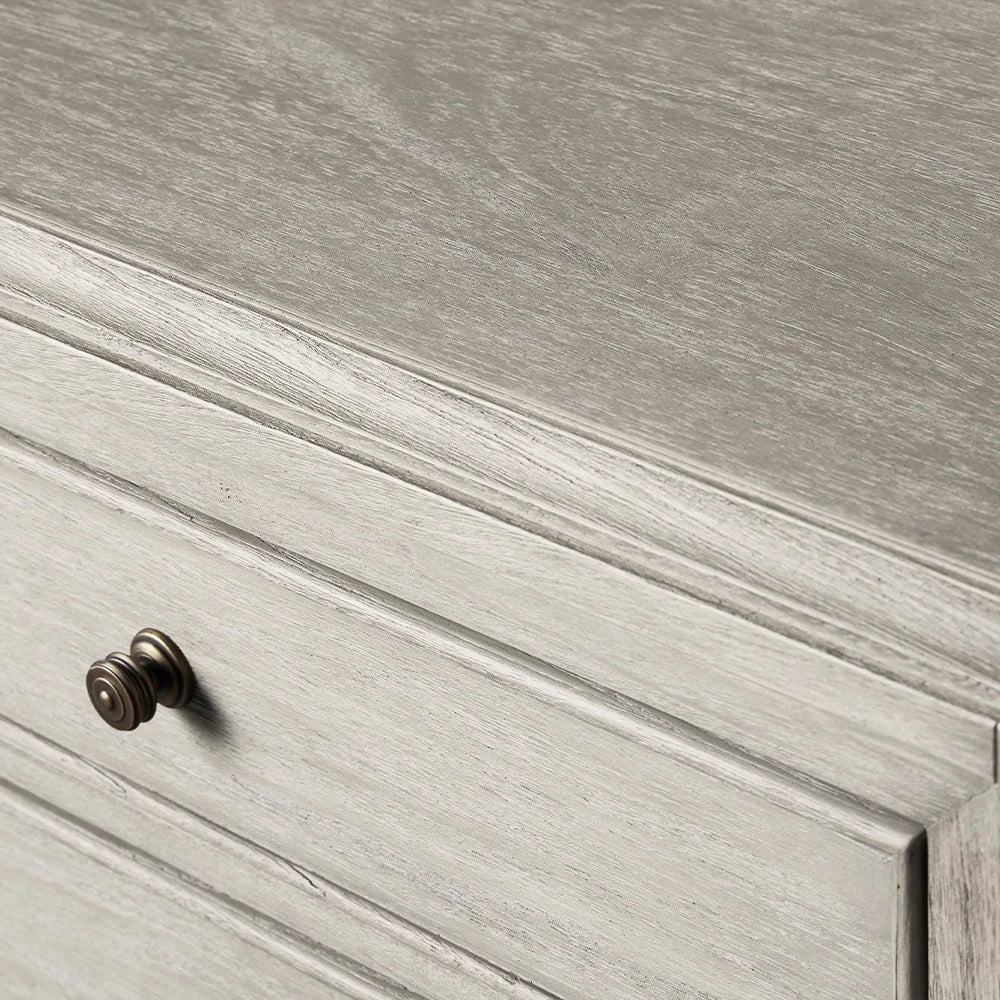 Lenox Wood Nachttisch mit massivem Mindi-Holz & Furnieren Nachtkommode mit ZWEI-Schubladen-Schrank im französischen Antik-Stil