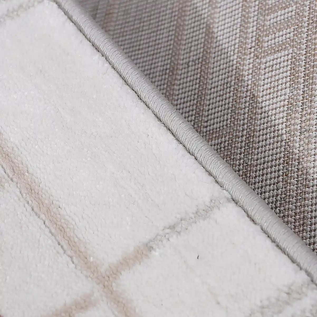 Melade Architectural Lines Zeitgenössischer Teppich in neutralen Farben – Minimalistischer Teppich mit Sinn für Ordnung im modernen architektonischen Linienstil