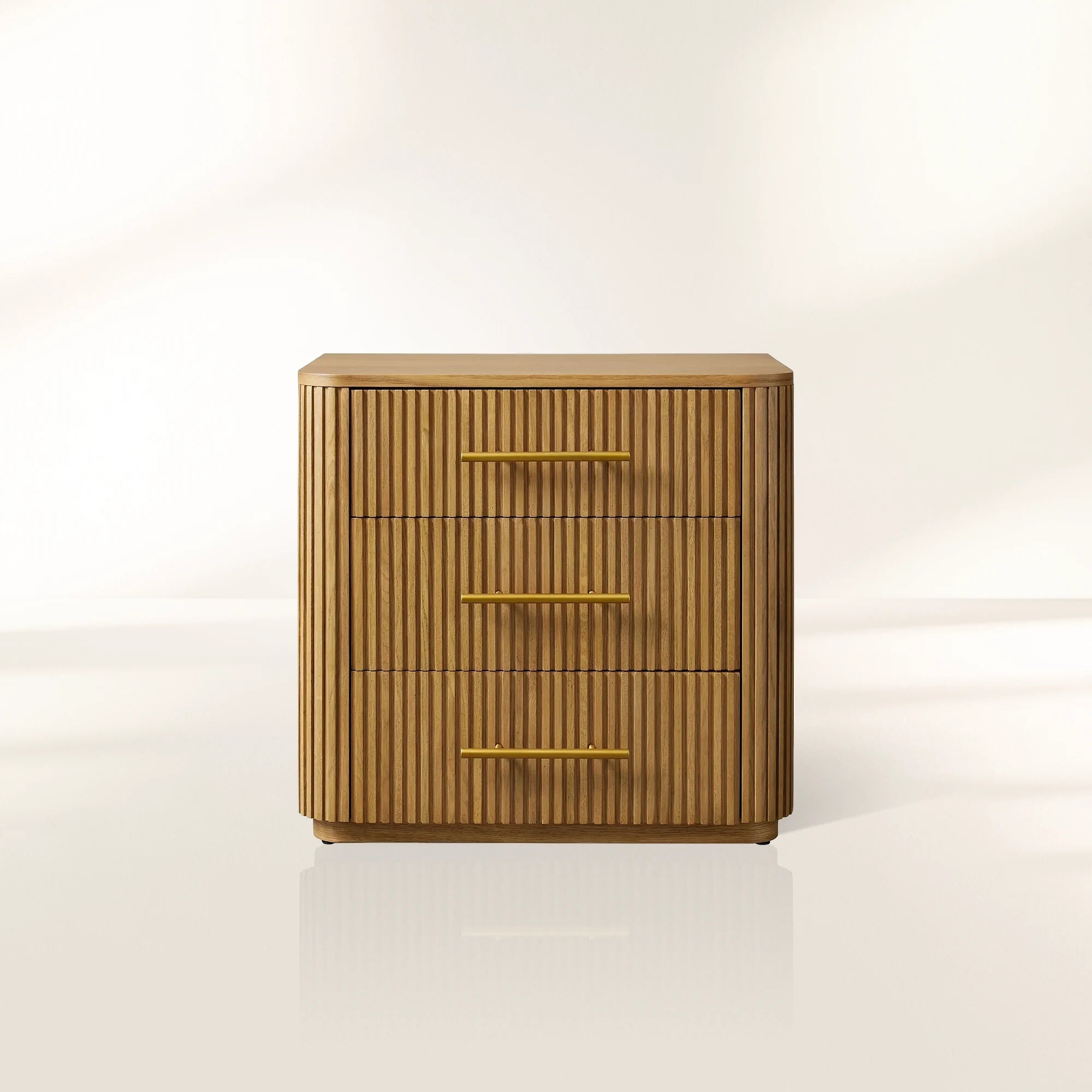 Finnley Wood Nightstand Finnish Pine with Oak Veneers 3-Drawer Cabinet Chest Reeded Nightside Table