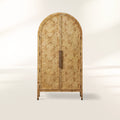 Armoire haute Hattie Burl pour salon, en bois naturel à grain de grain. 