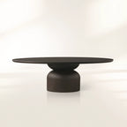 Perth Oval Esstisch aus massiver rumänischer Eiche, handgeschnitzt, moderner Stil