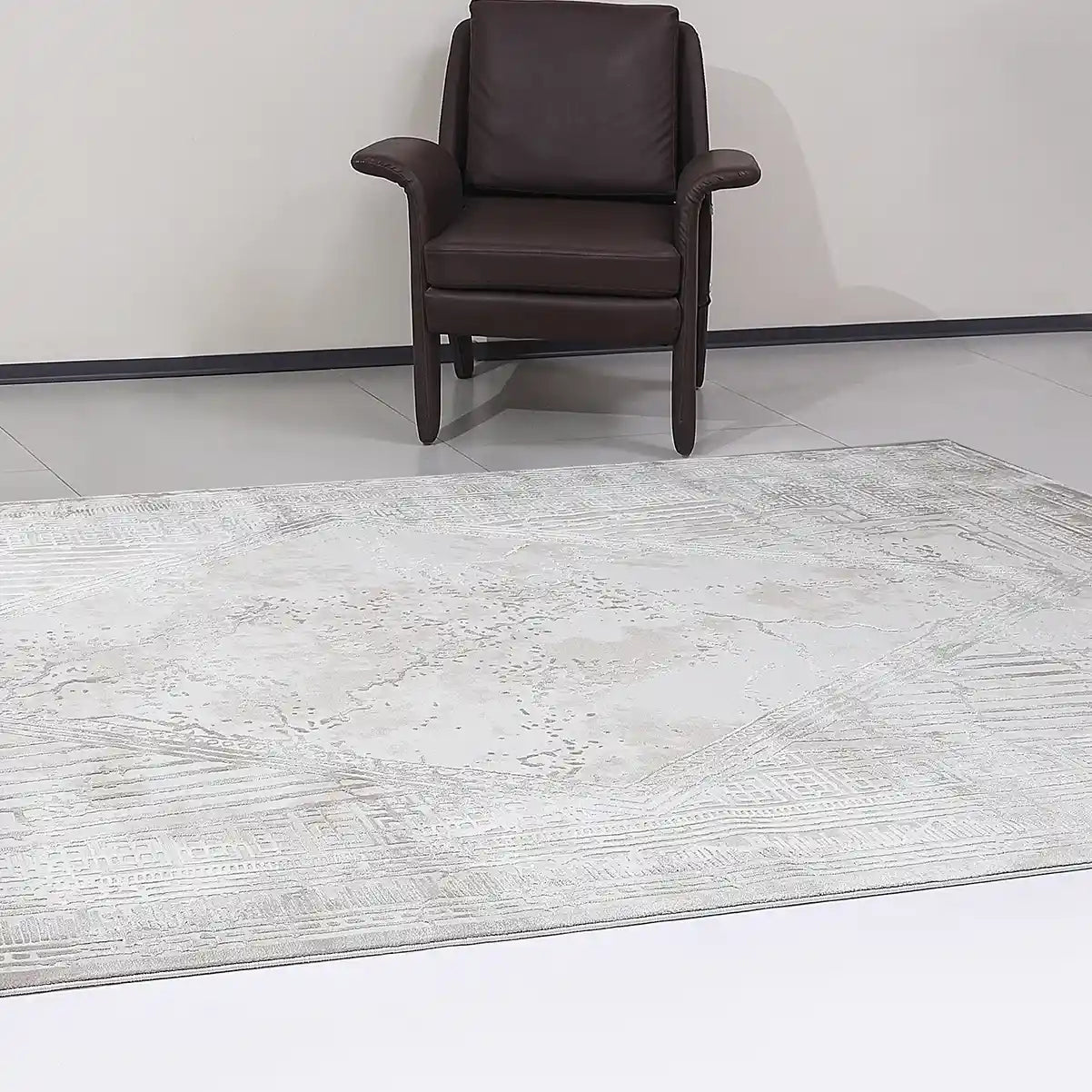 Safei Layered Geometric Calm Area Rug with Vintage-Style Carpet Minimalist Faded Geometric Meander Style