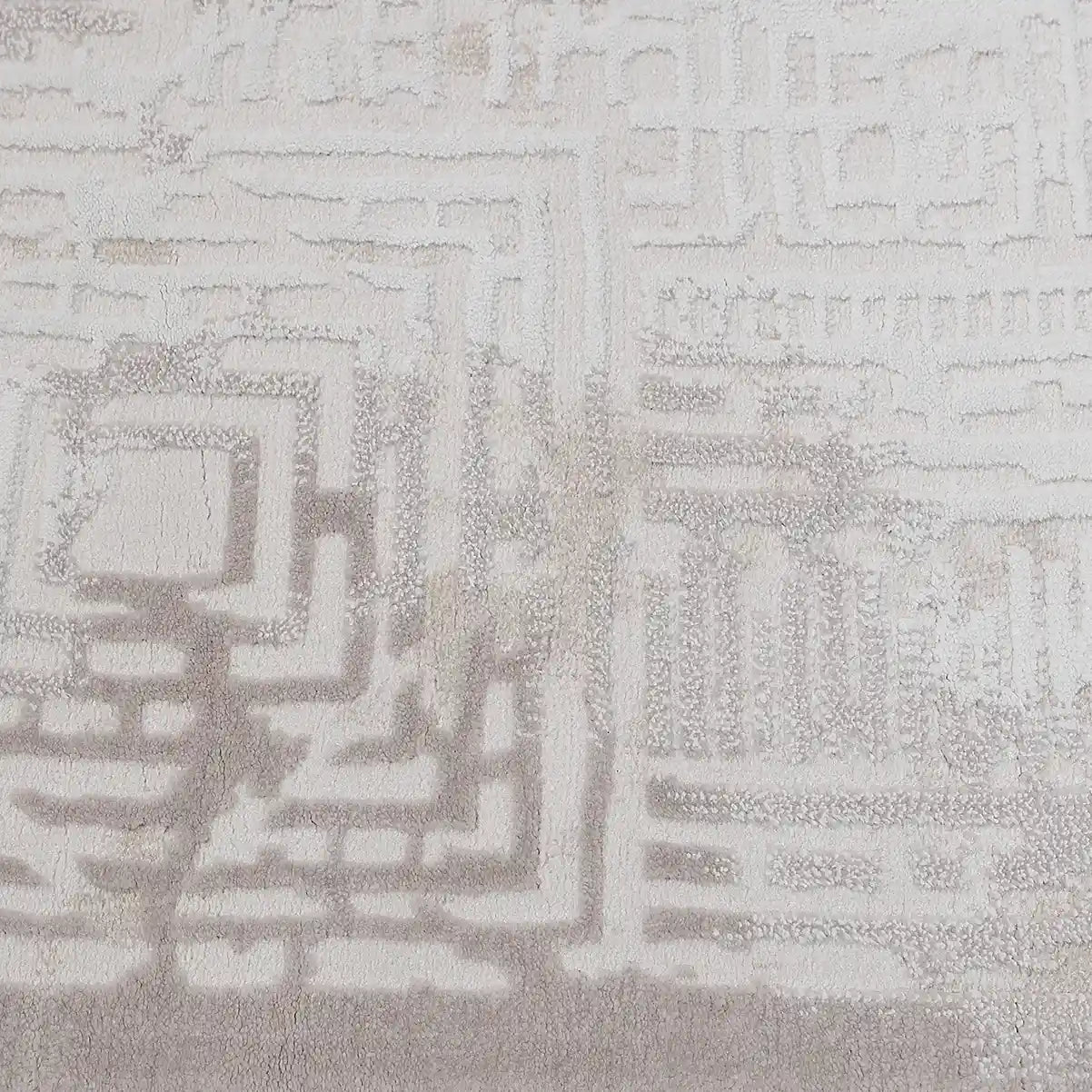 Safei Layered Geometric Calm Area Rug with Vintage-Style Carpet Minimalist Faded Geometric Meander Style