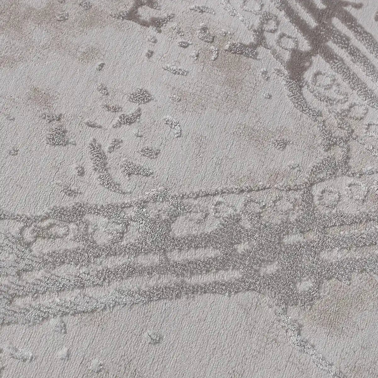 Safei Layered Geometric Calm Area Rug with Vintage-Style Carpet Minimalist Faded Geometric Meander Style