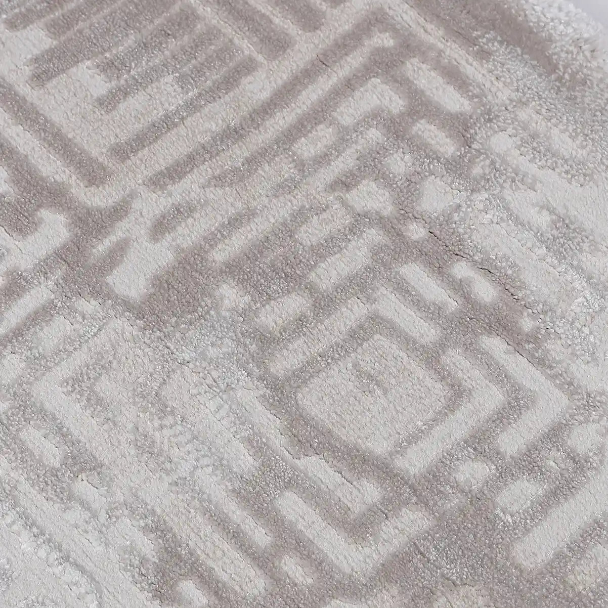 Safei Layered Geometric Calm Area Rug with Vintage-Style Carpet Minimalist Faded Geometric Meander Style