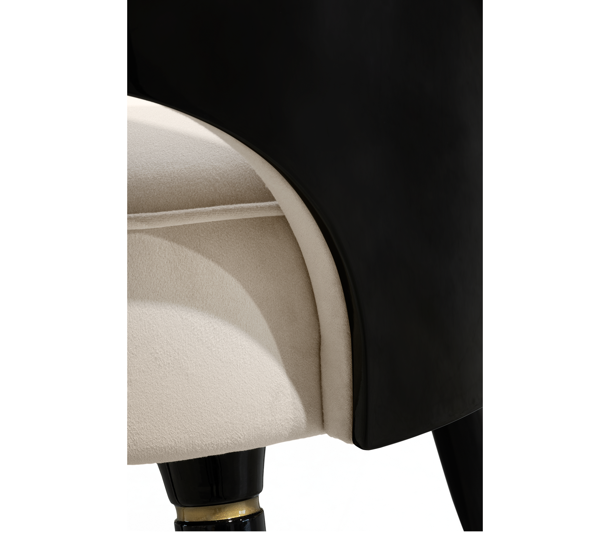 Collins with Armrest II Velvet Luxury Lacquered Dining Chair