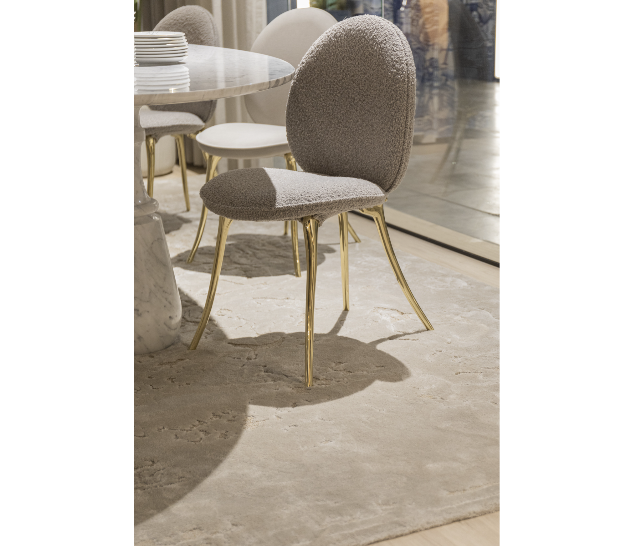 Soleil Curved Brass Modern Luxury Dining Chair