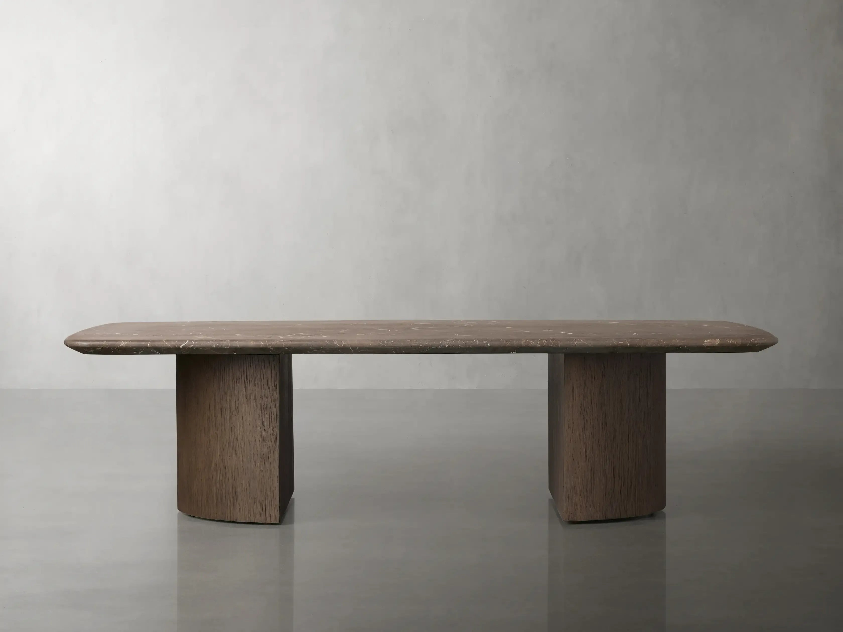 San Germani 72" Steincouchtisch mit Natursteinplatte und Dauphine Metallfuß